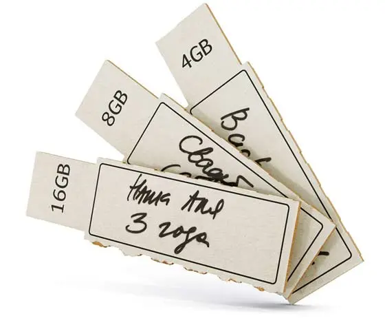 usb hechos de cartón