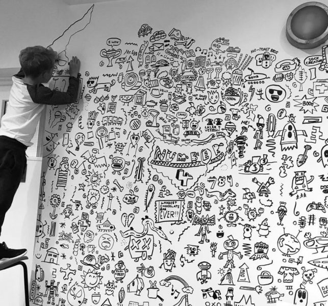 Niño ilustrador